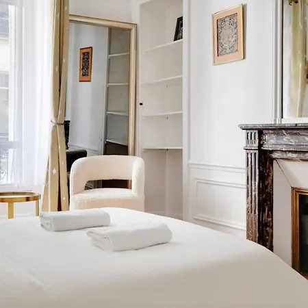 Superbe 3br Georges V Champs Elysees Appartement