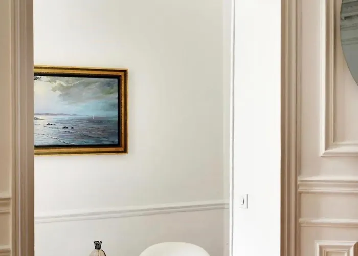 Superbe 3br Georges V Champs Elysees *
